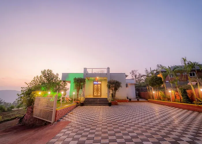 Hill View Bungalow ,Mahabaleshwar , Private Swimming Pool