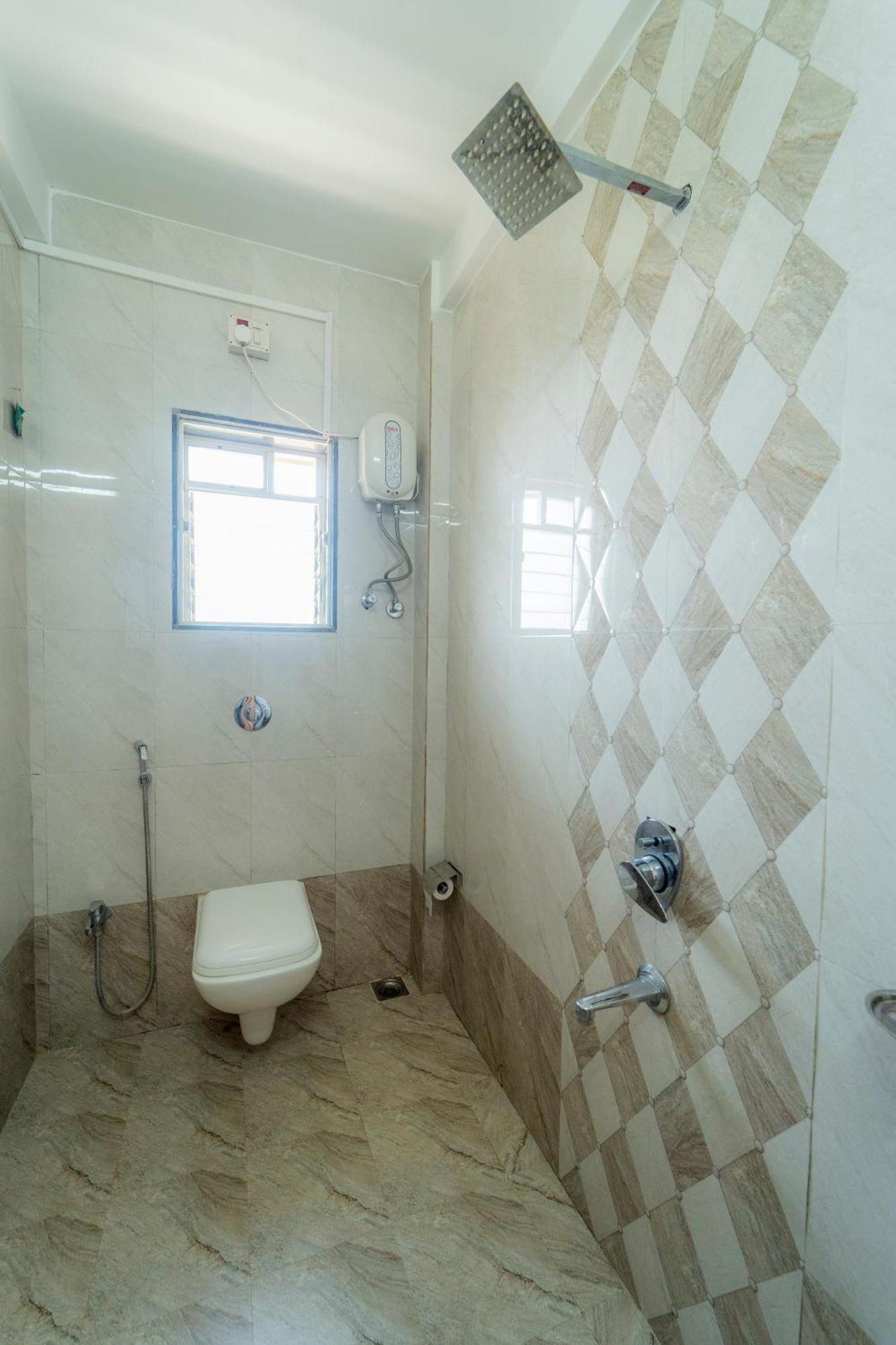 Hill View ,mahabaleshwar , Private Swimming Pool